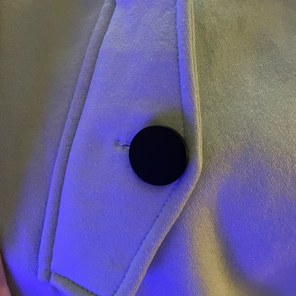 Hooded Pullover Sweatshiet - Picture 7 of 10